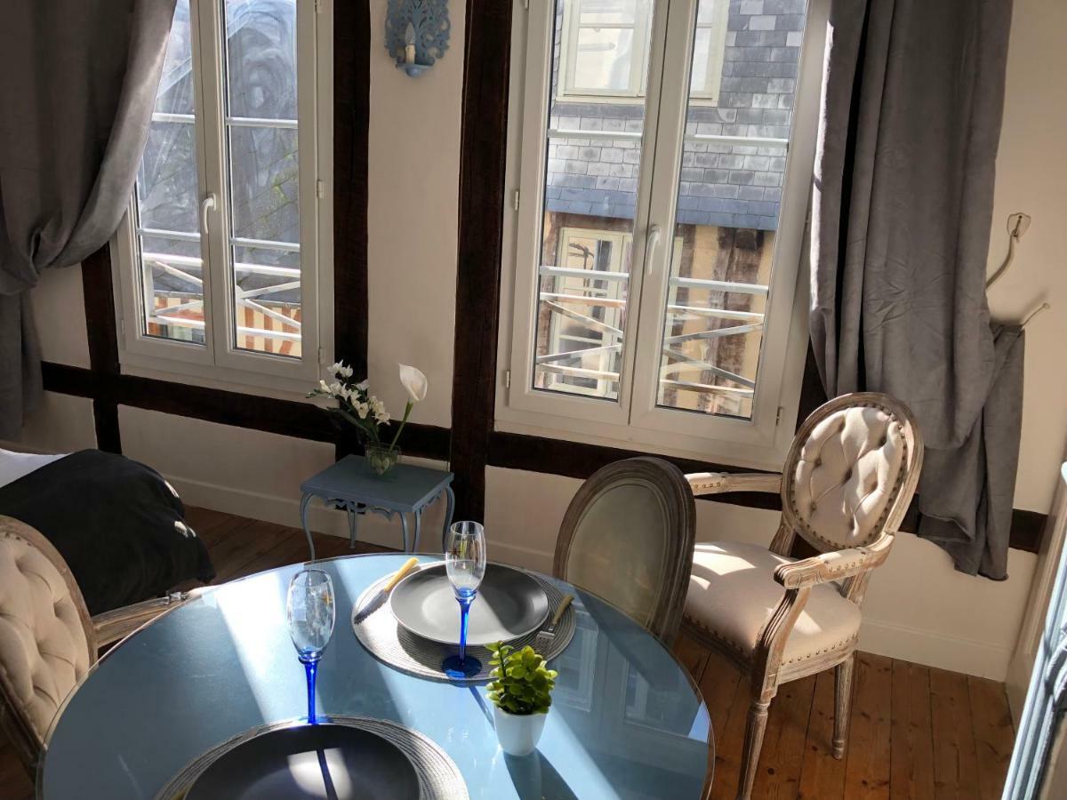 La Parenthese Du Capucin Apartment Honfleur Exterior foto