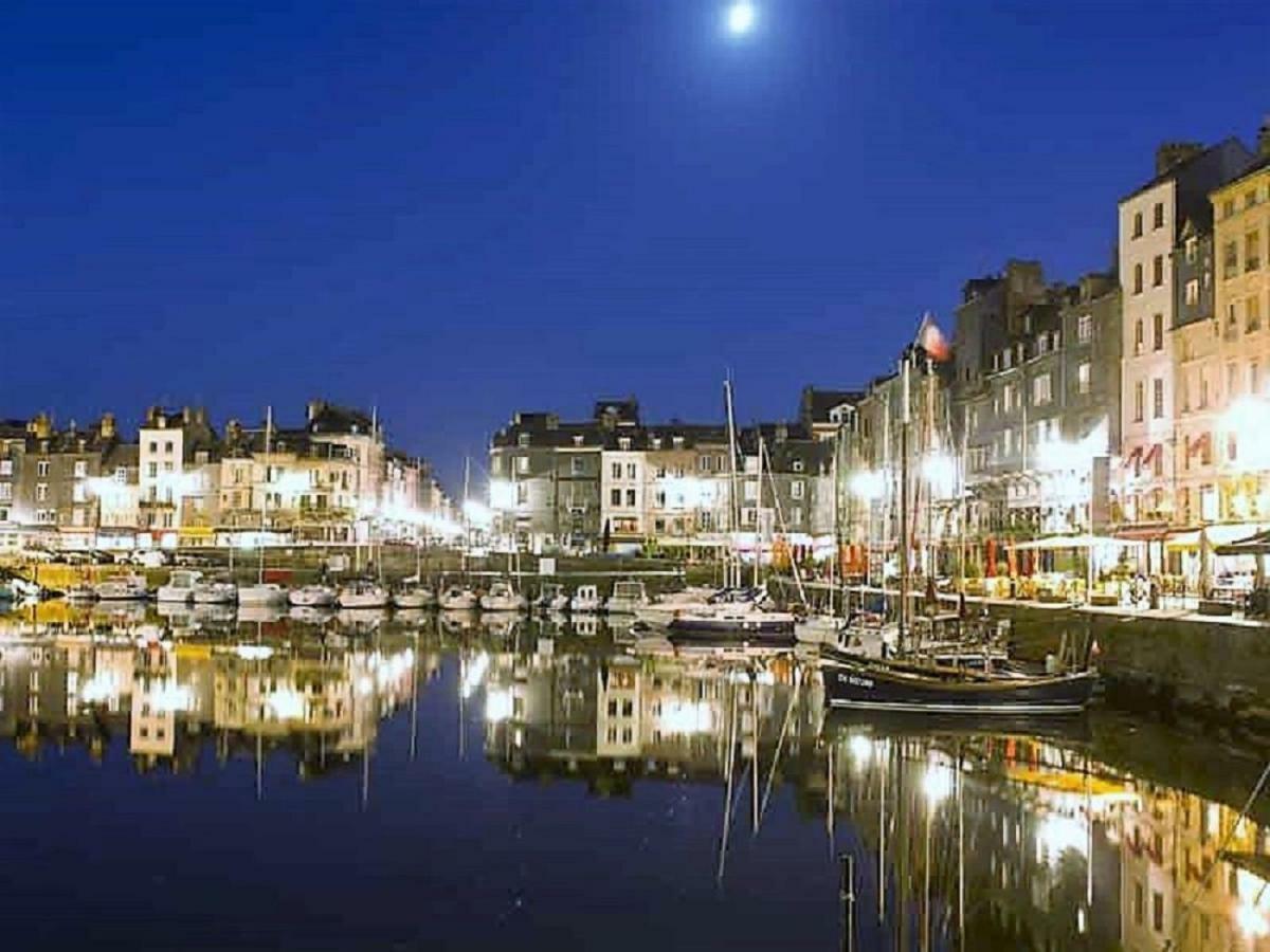 La Parenthese Du Capucin Apartment Honfleur Exterior foto